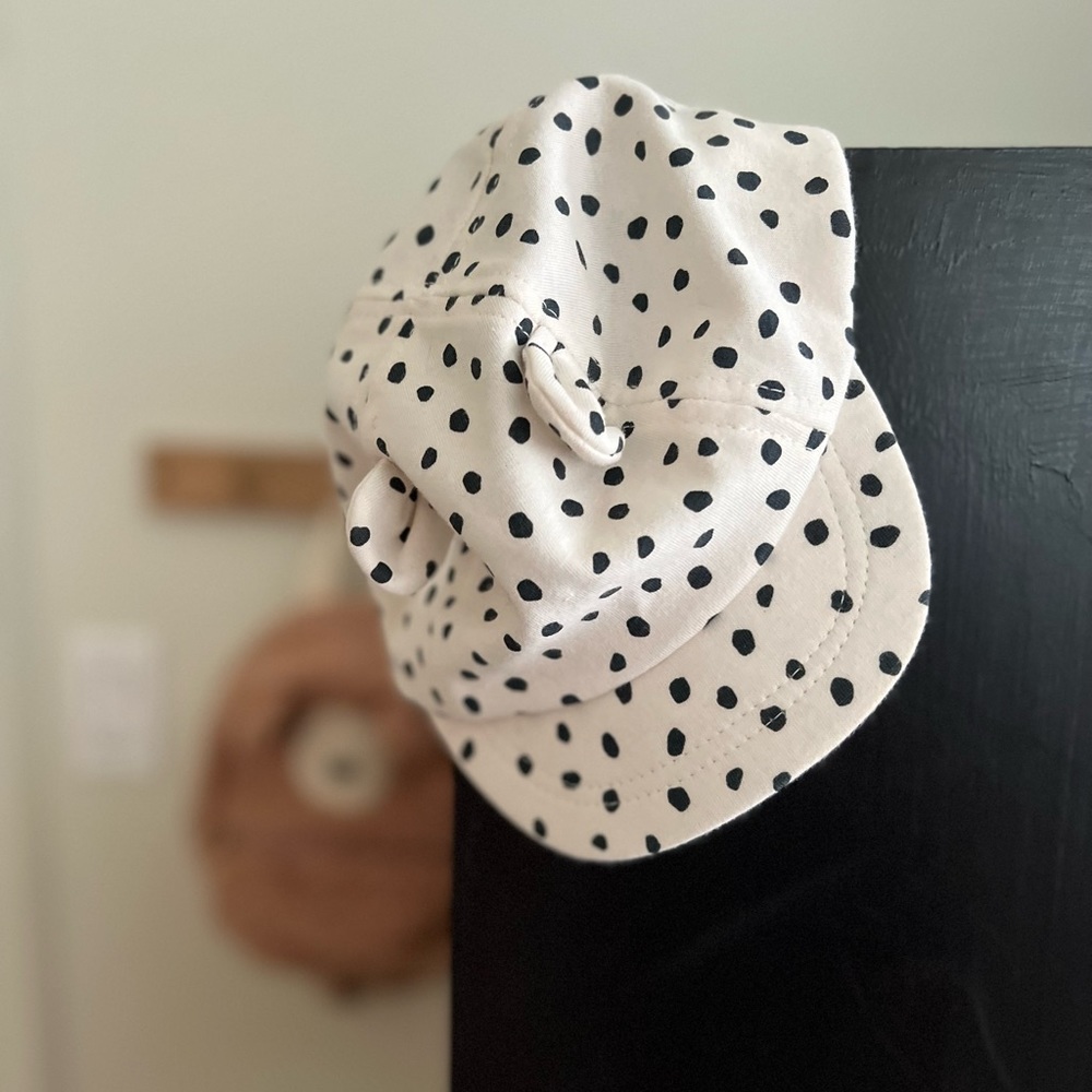 H&M - Bear Hat